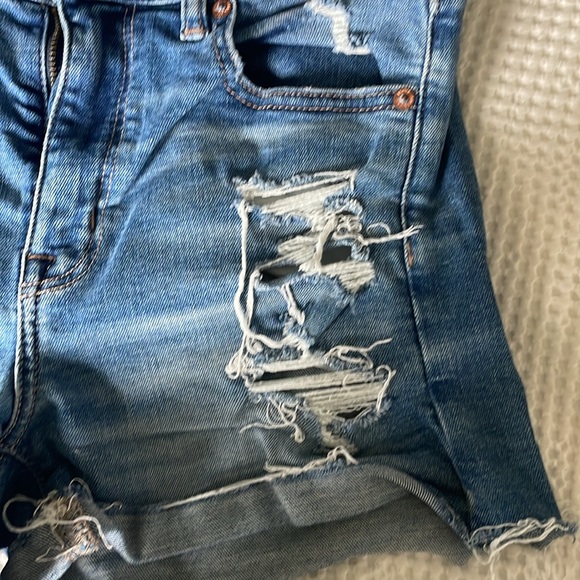 American Eagle shorts size 6 - Picture 3 of 7